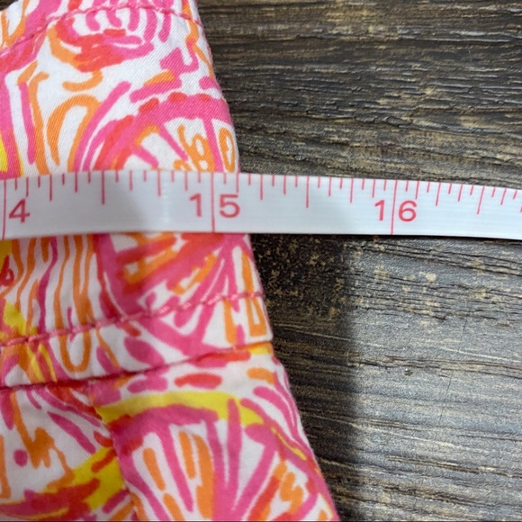 Lilly Pulitzer 10 Speed Bicycle Print Resort Short - Picture 3 of 10